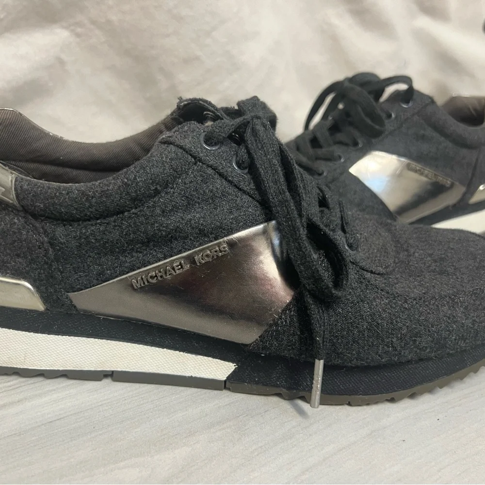 NEW Michael Kors Allie Trainer‎ Charcoal Flannel & Metallic Sneaker Sz 10
